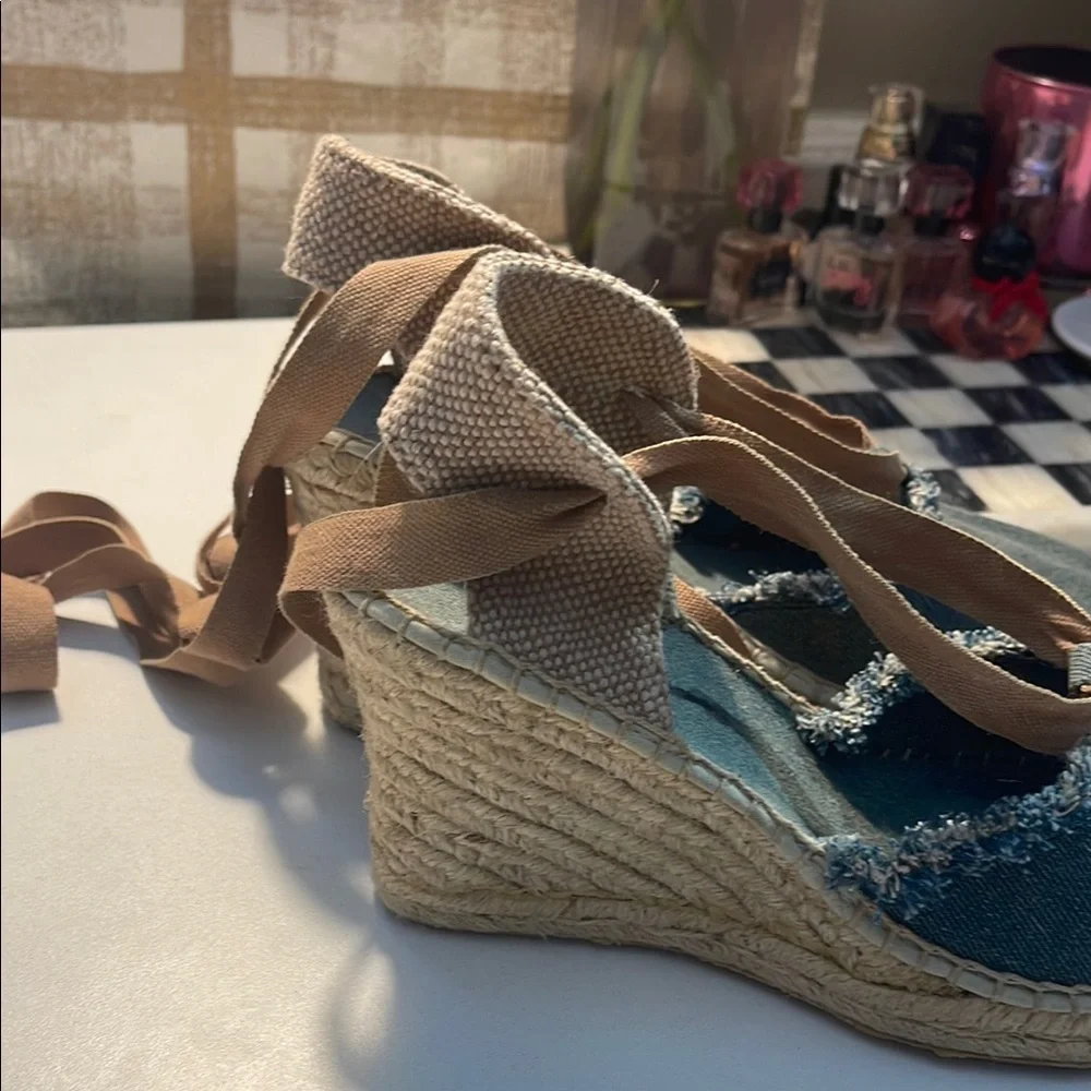 American Eagle Denim Blue and Tan Espadrille Slip-Ons - Picture 14 of 16